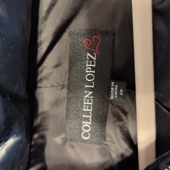 Colleen Lopez Vest - Picture 3 of 4